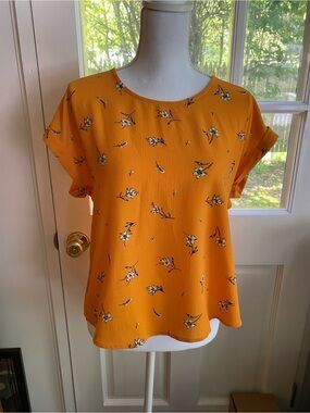 Women’s Floral Short Sleeve Blouse